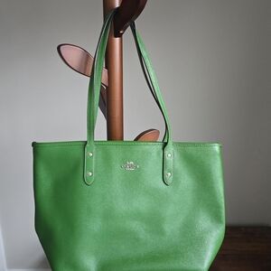 Coach Green Crossgrain Leather City Zip Top Tote